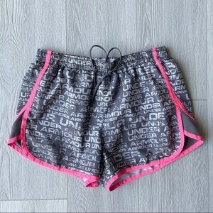 Under Armour Spellout Semi-Fitted Running Shorts S